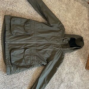 Columbia women Dark Green Hooded Raincoat